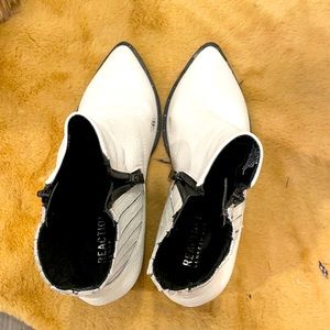 Kenneth Cole White Leather Booties